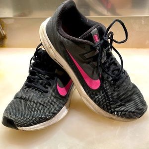 Nike Black Downshifter Running Shoe Size 8.5